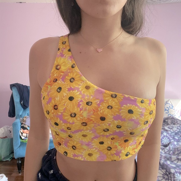 Zara Tops - NWT Zara cropped one shoulder retro sunflower print top